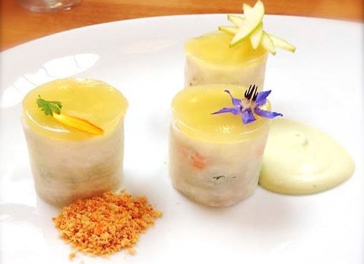 Maki de surimi acidulé, émulsion céleri et gelée pomme vodka
